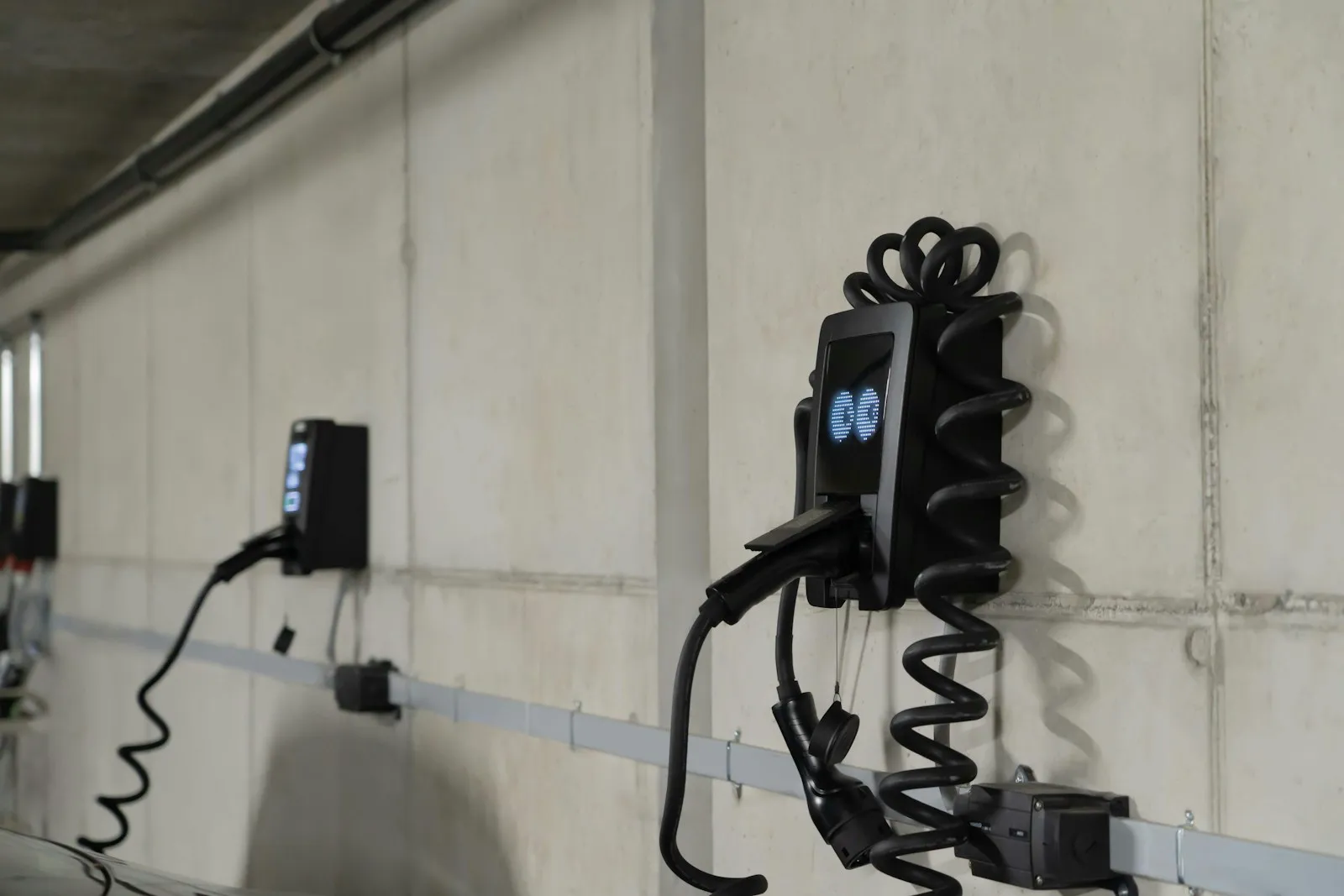 Thuisbatterij Bestaande Omvormer Koppelen: Gids 2026